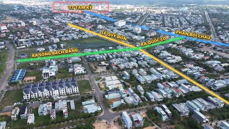 Bản đồ flycam Tam Kỳ đánh dấu đường Lê Quý Đôn, Phan Bội Châu, hướng ra quốc lộ và hướng ra sông Bạch Đằng