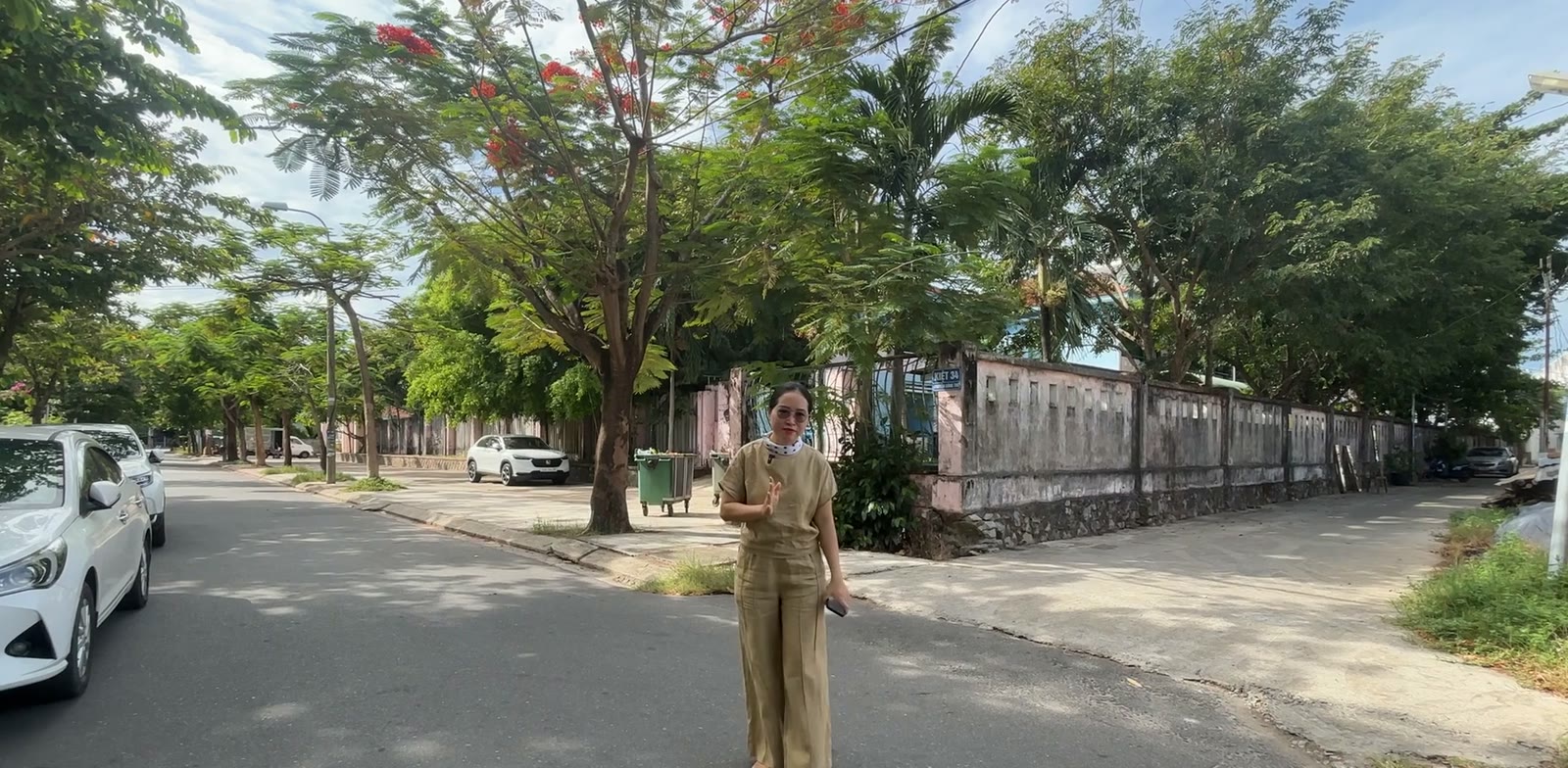 Đường trước lô đất Nguyễn Công Trứ rộng cho hai ô tô tránh nhau