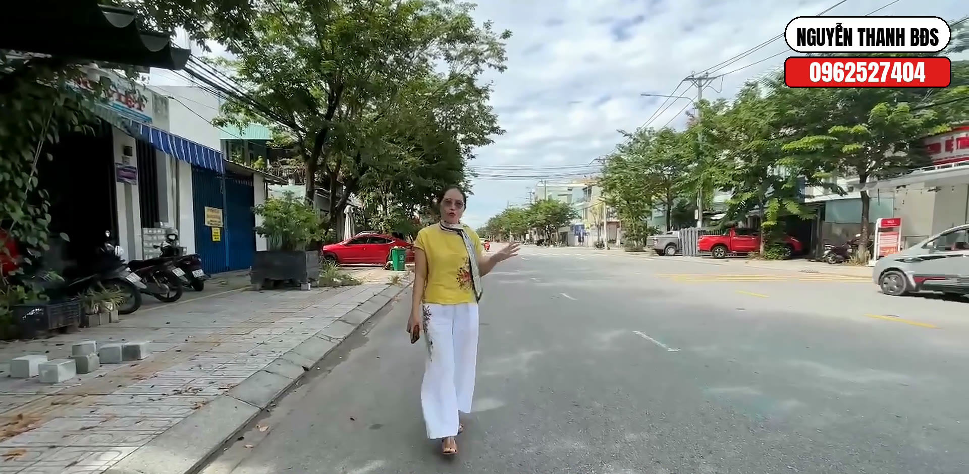 Mặt tiền đường Nguyễn Văn Trỗi, cửa ngõ khu ADB Tam Kỳ, dân cư hai bên đã lấp kín