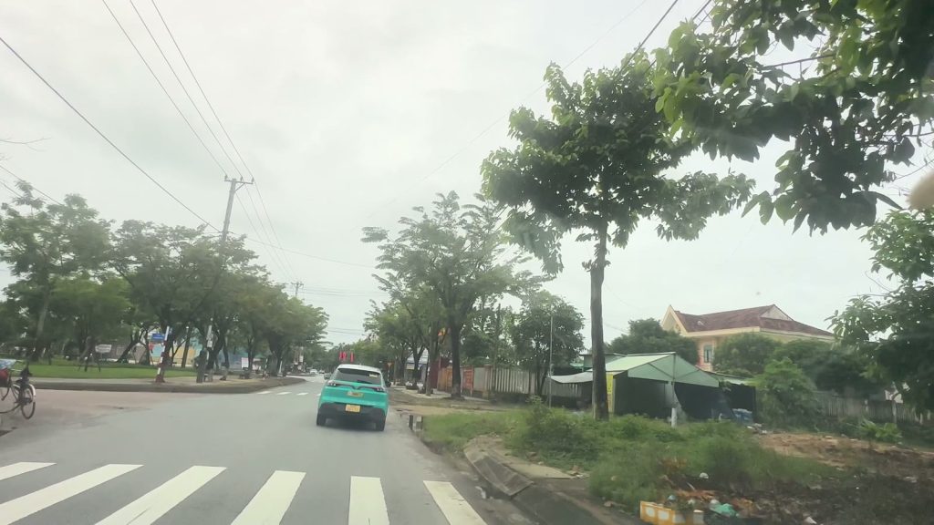 Đường ven công viên An Sơn Tam Kỳ