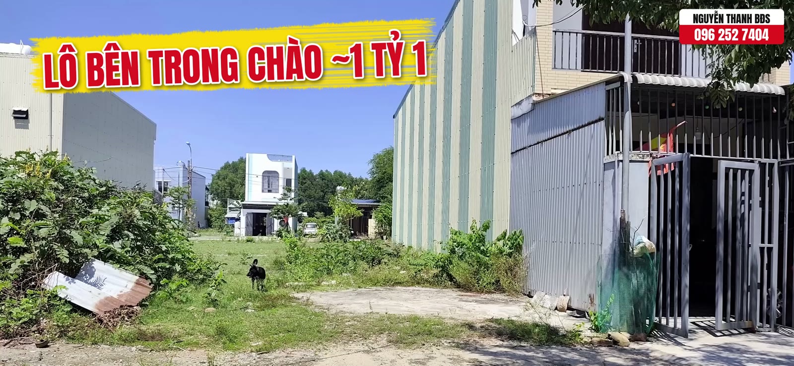 Lô đất trống nằm bên trong khu dân cư 270 Quảng Phú, cạnh nhà tôn và nhà hai tầng, trong video ghi lô bên trong chào gần 1 tỷ 1